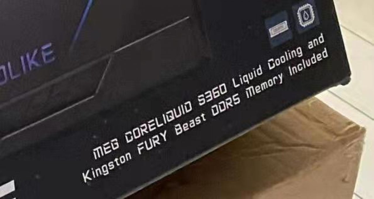[06/12/2021] MSI MEG Z690 Godlike fotografiert: Knapp 100 Quadratzentimeter Premiumanspruch (2)