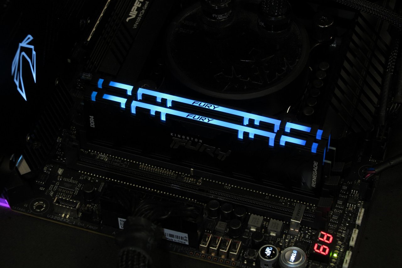 [21/12/2021] Kingston Fury Renegade RGB KF436C16RB1AK2/32