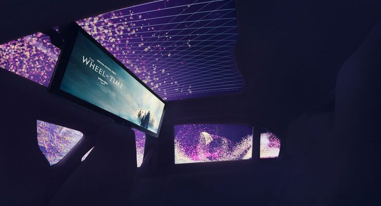 [05/01/2022] BMW Theater Screen mit 31 Zoll und Amazon Fire TV