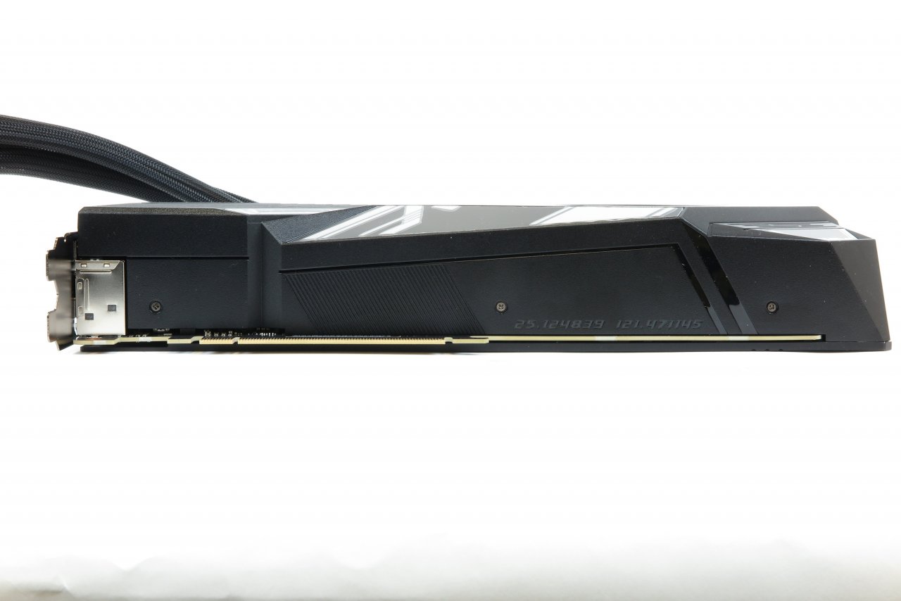 [28/03/2022] Nvidia Geforce RTX 3090 Ti im Test: Ampere will es mit 450 Watt und 2.249 Euro UVP noch einmal wissen (9)