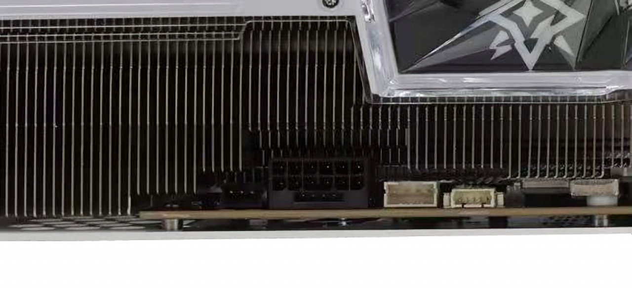 [25/03/2022] Um die 450 Watt TDP der Geforce RTX 3090 Ti befriedigen zu können, gibt es für die GPU einen 3-x-8-zu-16-Pin-PCI-E-5.0-Adapter. (1)