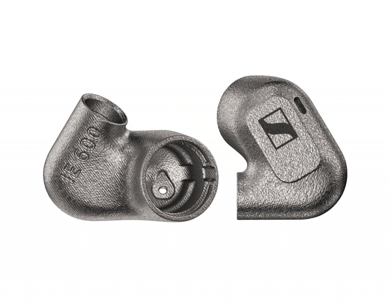 [03/03/2022] Mit dem IE 600 hat Sennheiser neue kabelgebundene Ohrhörer präsentiert, die aus dem amorphem Metall ZR01 mittels 3D-Druck gefertigt sind. (2)