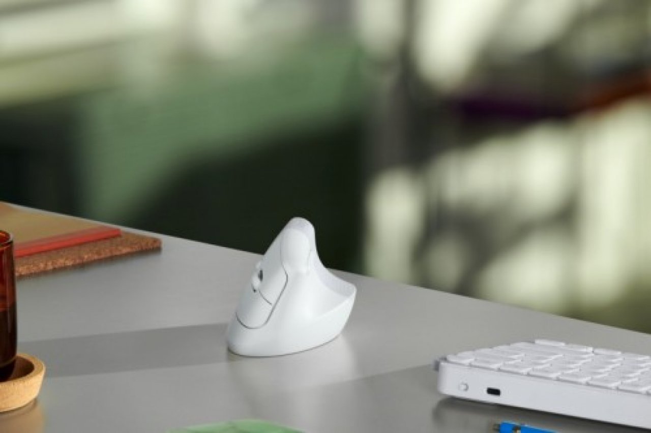 [19/04/2022] Logitech Lift: Vertikale und ergonomische Maus für kleine Hände. (6)
