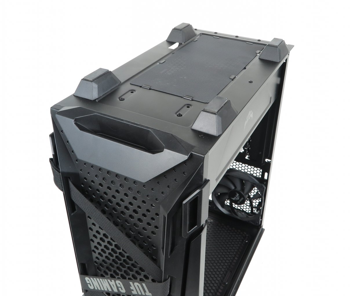 Asus TUF GT301: Midi-Case mit Milit&auml;rlook im Test (11)