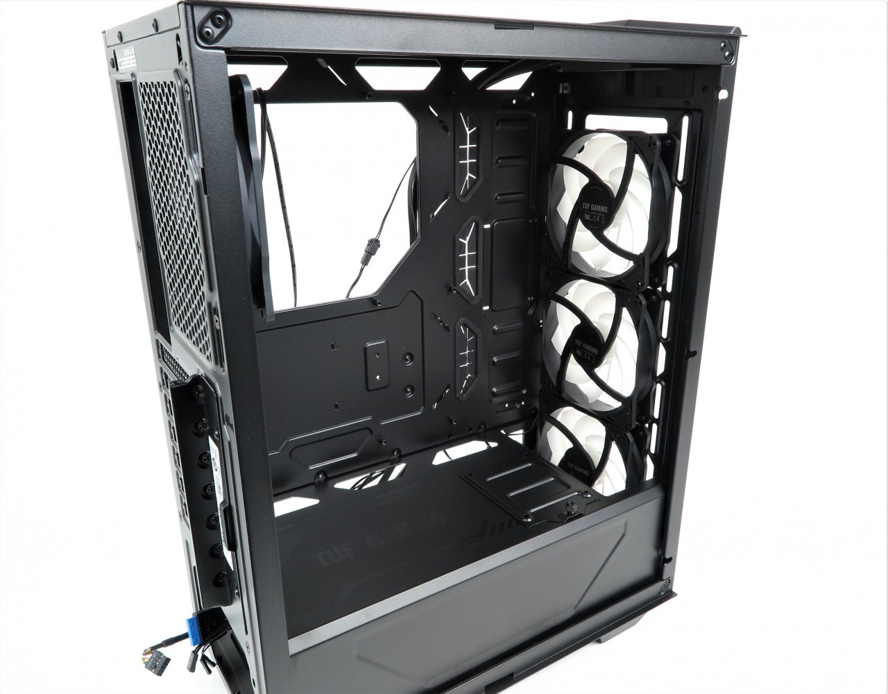 [08/04/2022] Asus TUF GT301: Midi-Case mit Militärlook im Test (27)