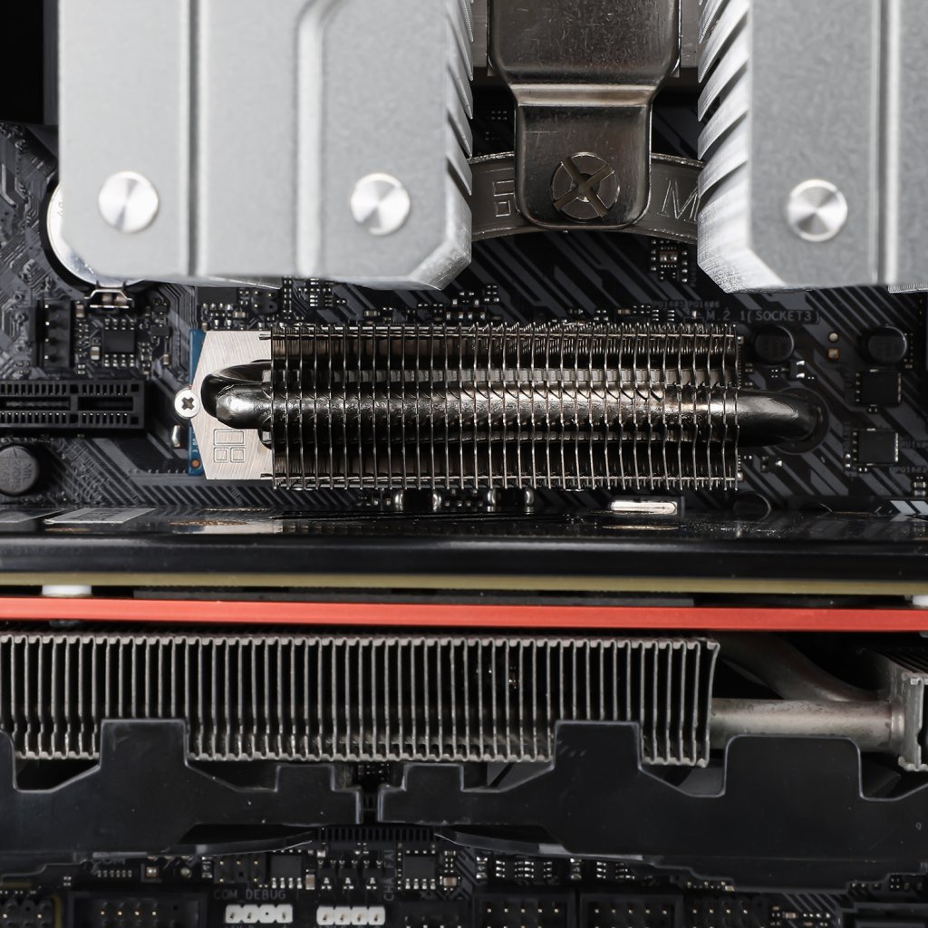 [04/04/2022] Für M.2-NVMe-SSDs hat Hersteller Thermalright aus Taiwan jetzt einen neuen, gewaltigen Kühler im Sortiment. (6)