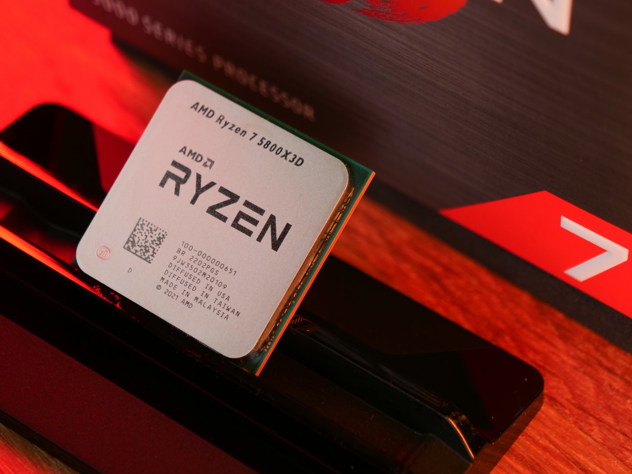 [12/04/2022] AMD Ryzen 7 5800X3D im Test: Mit 3D-V-Cache und hoher Effizienz gegen Intel. (3)
