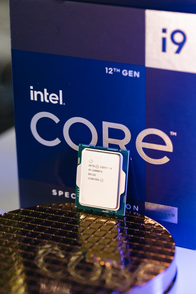 [07/04/2022] Intel Core i9-12900KS im Test: Gigahertz-Gigant mit grenzenloser Leistung(saufnahme) (12)