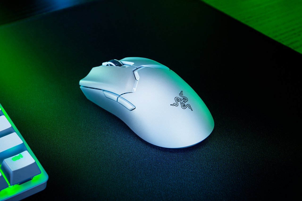 [11/05/2022] Razer hat die neue Viper-V2-Pro-Gaming-Maus auf den Markt gebracht. Mit einem Gewicht 58 Gramm ließe sich mit ihr Tennis spielen. (6)