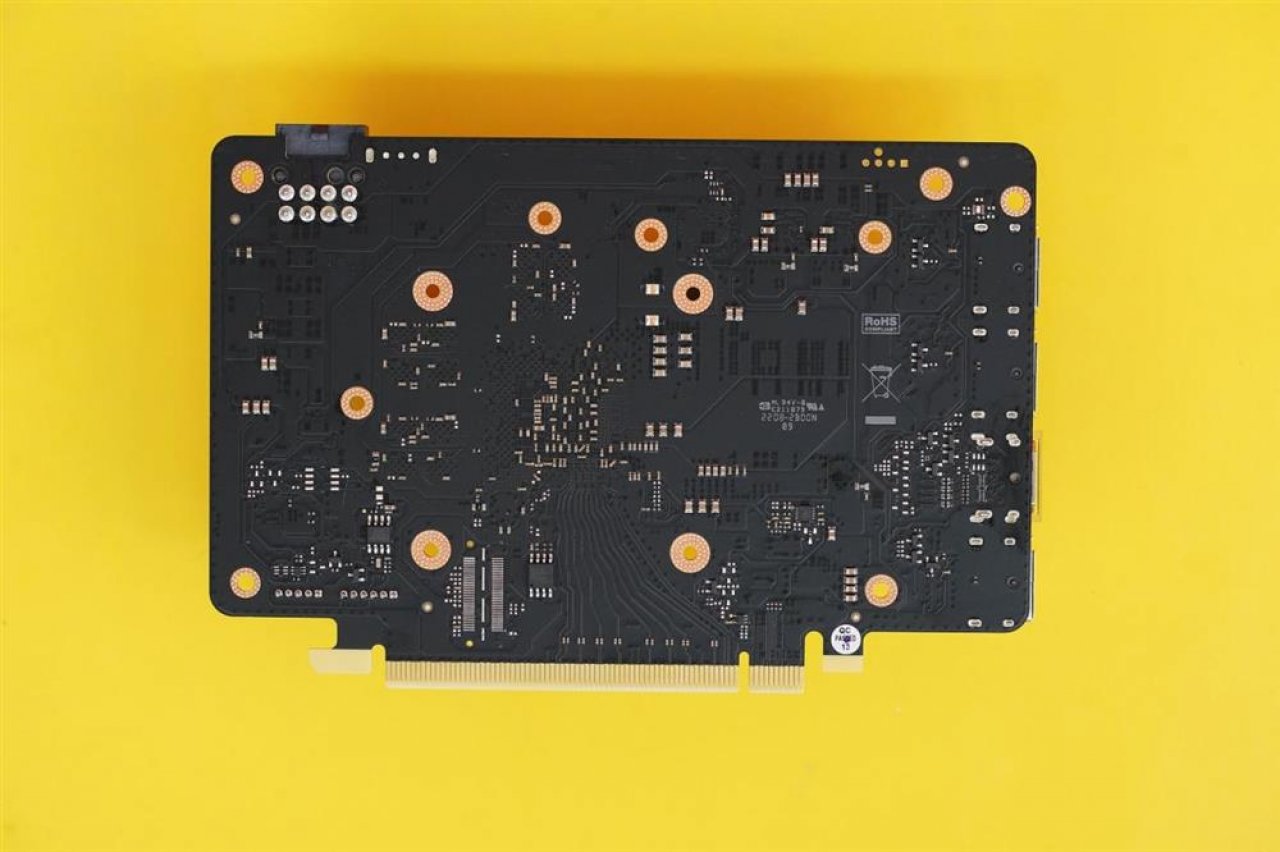 [21/06/2022] Intel Arc A380: Custom-Design 