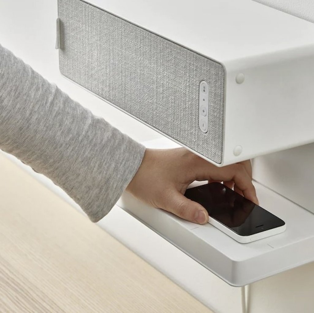 [08/06/2022] Ikea Symfonisk Regal mit drahtloser Qi Ladefunktion