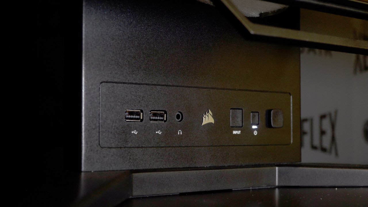 [25/08/2022] Corsair Xeneon Flex OLED. (2)