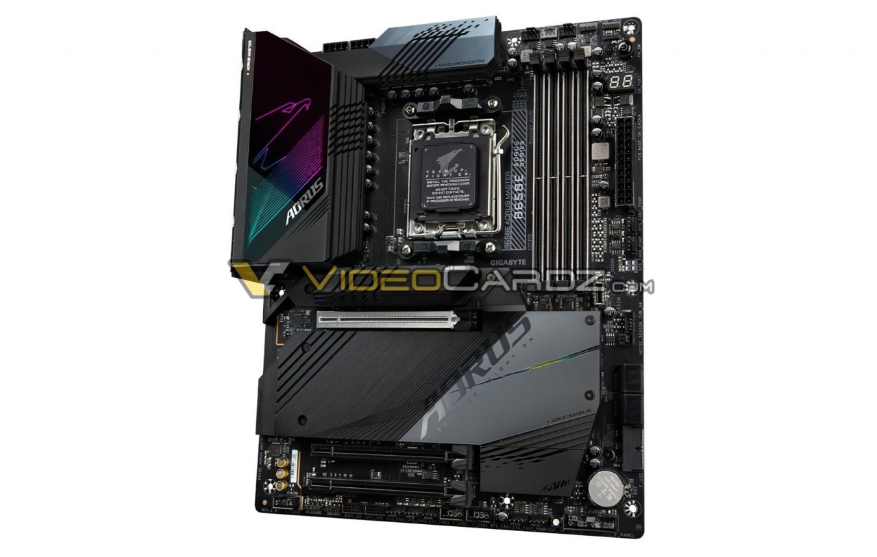[29/09/2022] Gigabyte B650E Aorus Master (2)