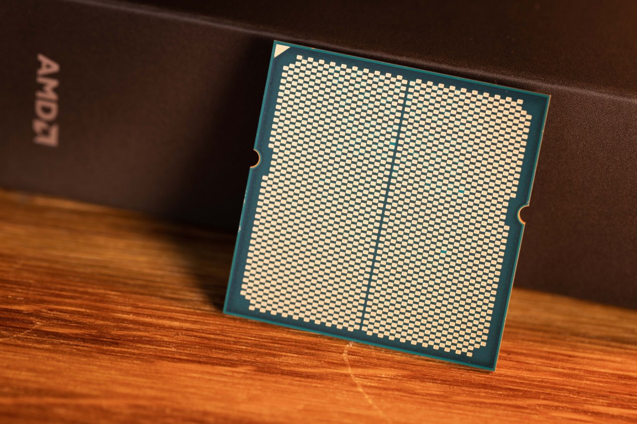 [24/09/2022] Mit dem Sockel AM5 veraschiedet sich AMD von den Pins unter der CPU. Die sind jetzt auf dem Mainboard, im Sockel zu finden.&nbsp;
