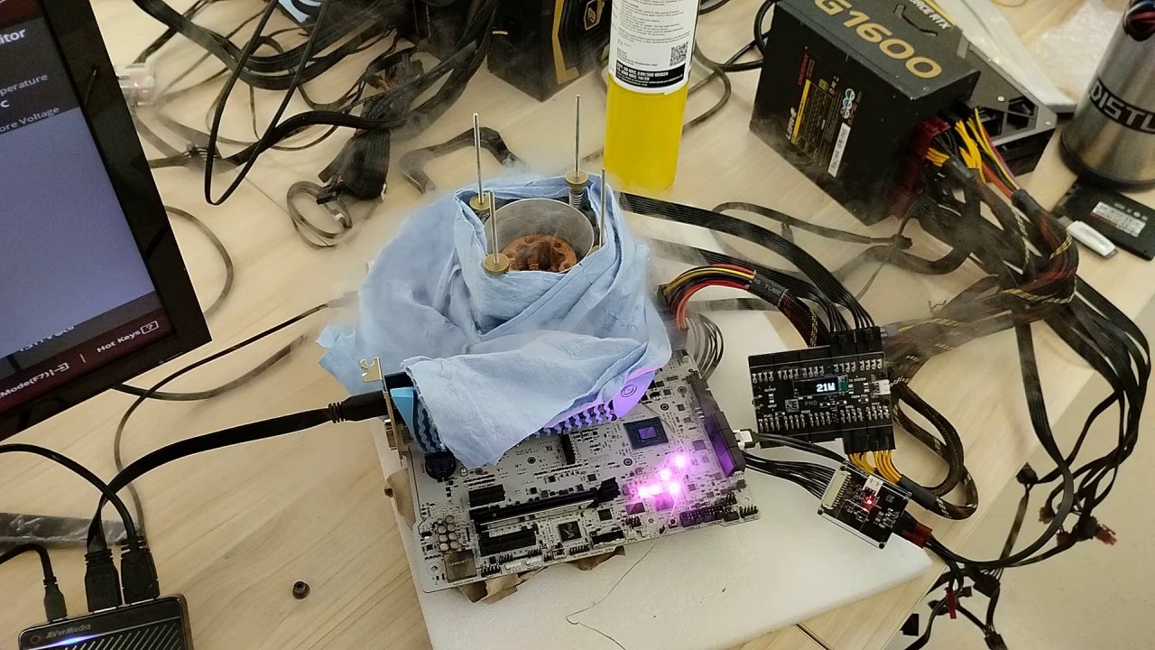 [21/10/2022] OC-Setup (Core i9-13900K & Asus Maximus Z790 Apex) von elmor