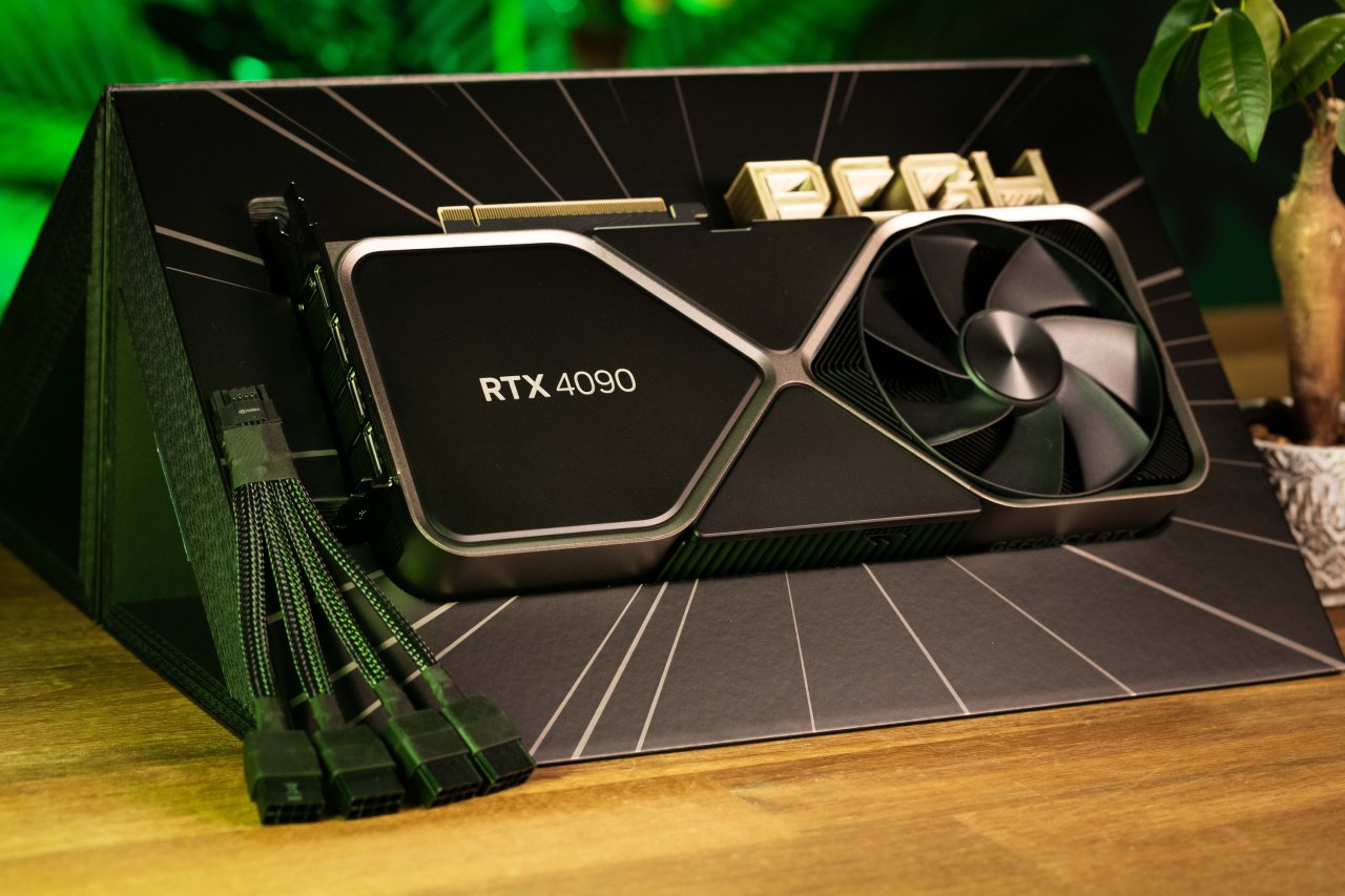 [04/10/2022] RTX 4090 unboxed: Raff packt die Founders Edition aus (1)