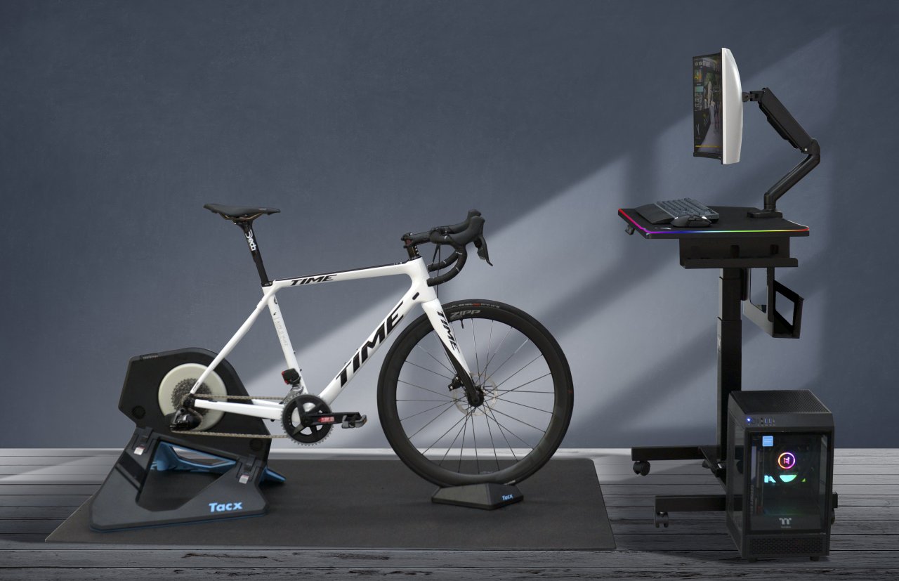 [16/11/2022] Thermaltake präsentiert mit dem Cycledesk 100 einen besonderen Schreibtisch, der sich insbesondere an die Radfahrer unter den E-Sportlern richtet. (5)
