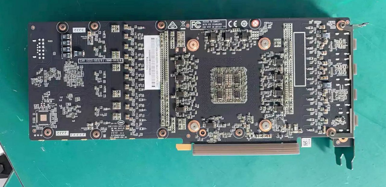 [30/12/2022] RTX 4090 mit Radiallüfter