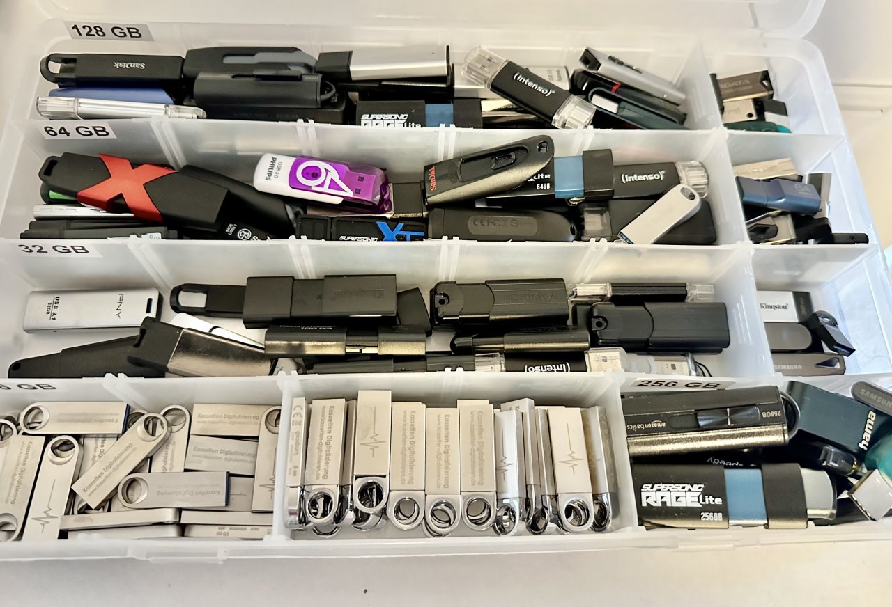 [19/01/2023] Gigantische USB-Stick-Sammlung von DJMCM&nbsp;