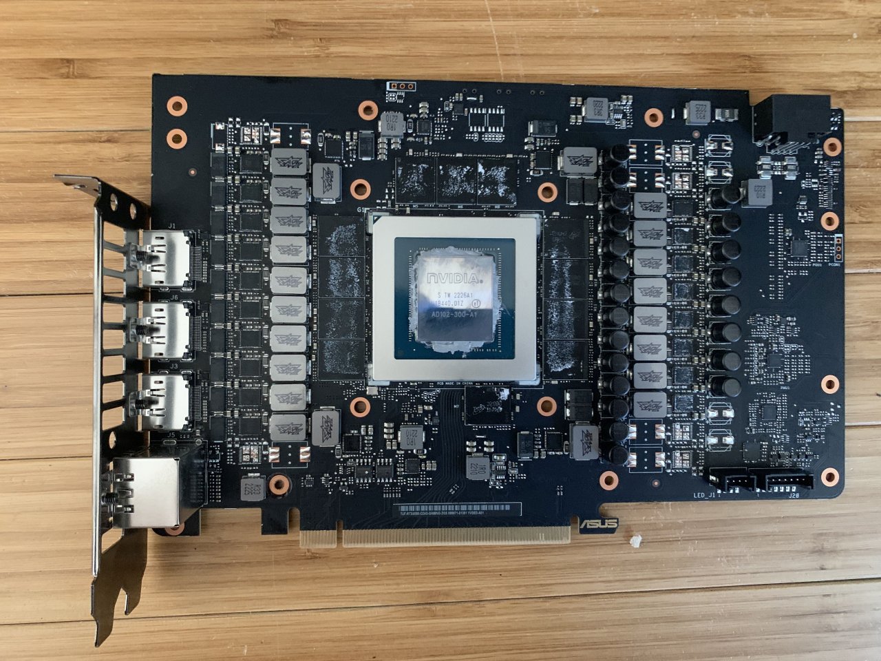 [05/01/2023] RTX 4090 nackt...