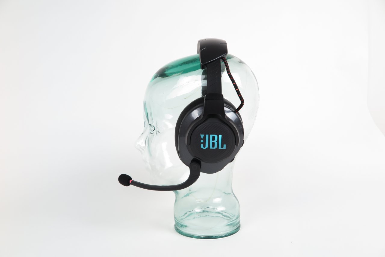 [02/01/2023] JBL Quantum 610 Wireless (2)