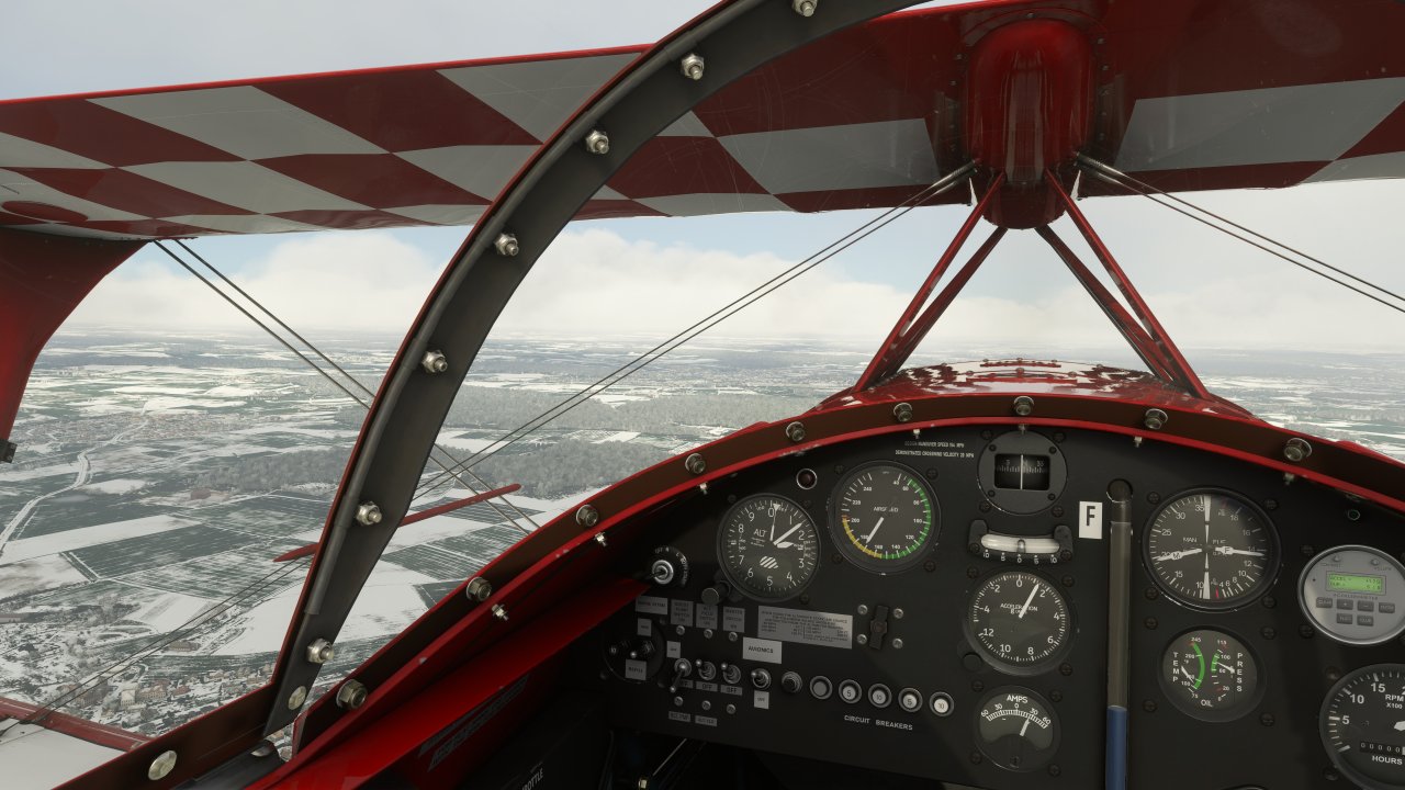 [23/01/2023] Microsoft Flight Simulator - Die Spiegelungen auf dem Flugzeug sind eine Mischung aus zur Laufzeit generierten Cube Maps (zu sehen z. B. oben an der runden Aufnahme für die Tragflächen, die Spiegelung wird entsprechend verzerrt) sowie Screen Space Reflections (darunter, auf der Motorhaube, teilweise verunziert durch im Screen Space fehlende Inhalte)