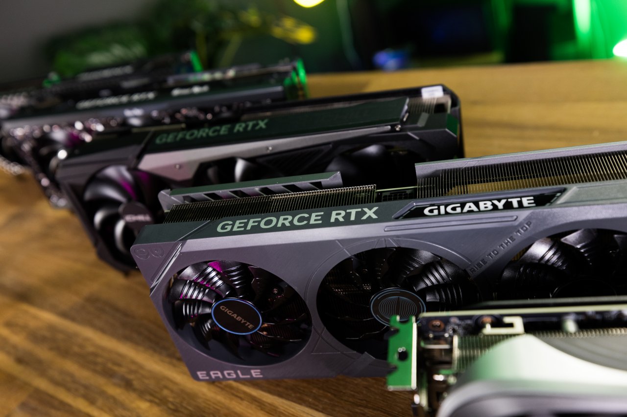 [04/01/2023] Das PCGH-Testlabor ist derweil mit fünf Custom-Modellen der mittlerweile offiziell vorgestellten Geforce RTX 4070 Ti gefüllt, die wir Ihnen präsentieren. (4)