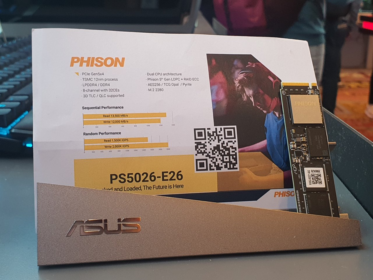 [24/01/2023] Das Referenzmodell der ersten PCI-Express-5.0-SSD von Phison mit dem E26-Controller.