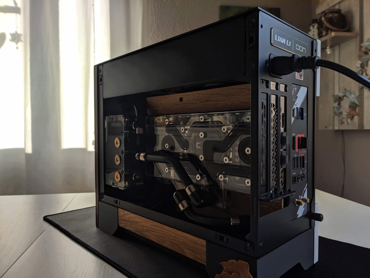 [11/01/2023] Projekt DanWooD Li: Coole Casemod mit Holz auf PCGH Extreme (20)