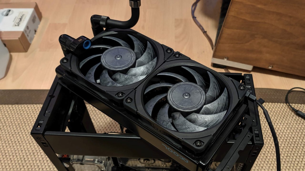 [11/01/2023] Projekt DanWooD Li: Coole Casemod mit Holz auf PCGH Extreme (16)