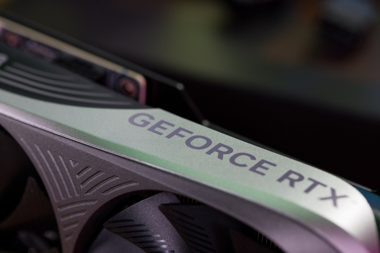 [04/01/2023] Zotac RTX 4070 Ti Trinity (6)