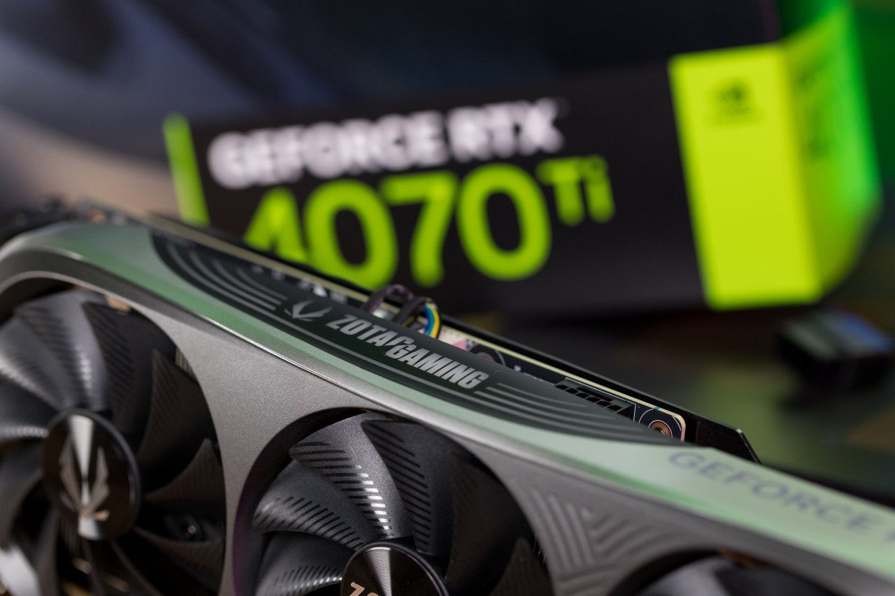 [04/01/2023] Zotac RTX 4070 Ti Trinity (7)