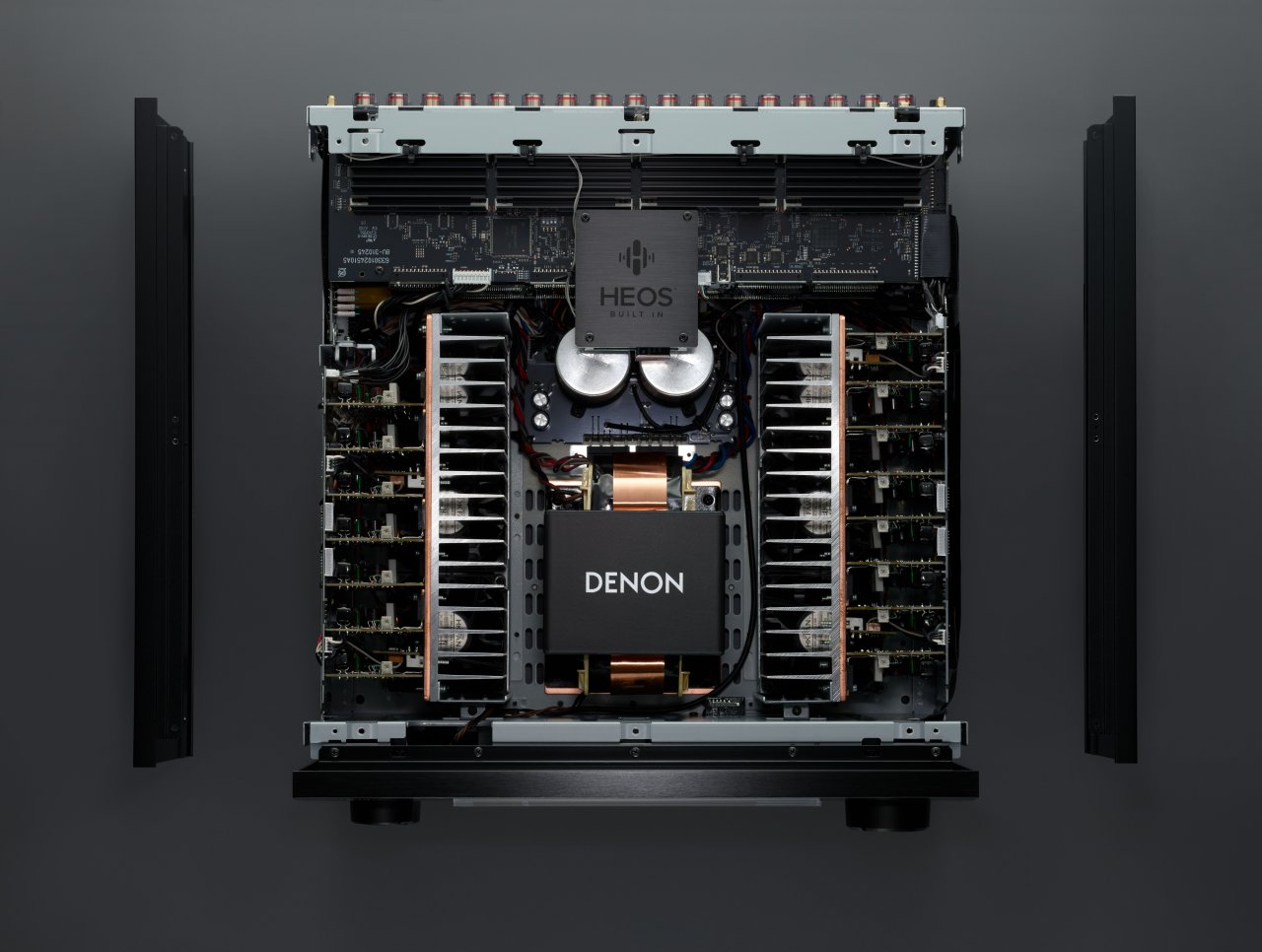 [02/02/2023] Denon AVC-A1H (8)