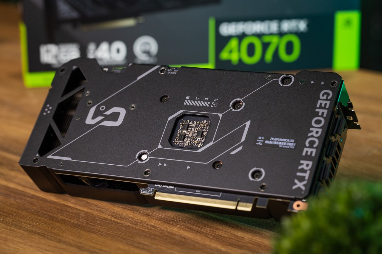 [11/04/2023] Geforce RTX 4070 im PCGH-Testlabor: Auch die Premium-Customs finden sich zum Vergleich ein (10)