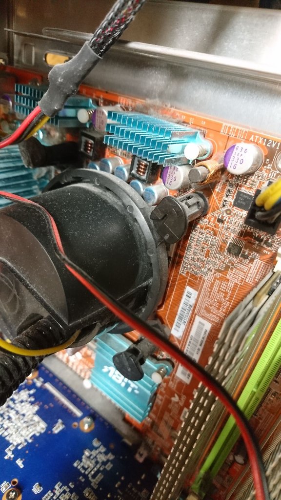[27/04/2023] Komplett-PC aus eBay Kleinanzeigen, tatsächlich mein erster mit 