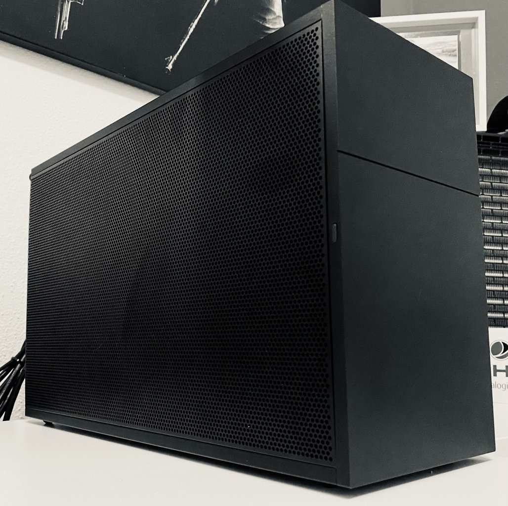 [27/04/2023] Aktueller Dual-Rad-Loop im FormD T1 v2 von m3lezZtheOne, leider zu warm auf Dauer, daher bald Umzug ins Ncase&nbsp;Radiatoren: 2x XSPC 240CPU/Pump-Kombi: Aquanaut extreme mit EKWB DDCTubes: TPV 12,7/7,6 (2)