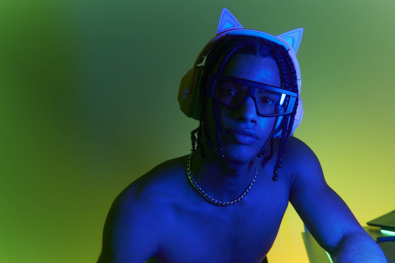 [03/05/2023] Razersupefuture Sonnenbrille 4 