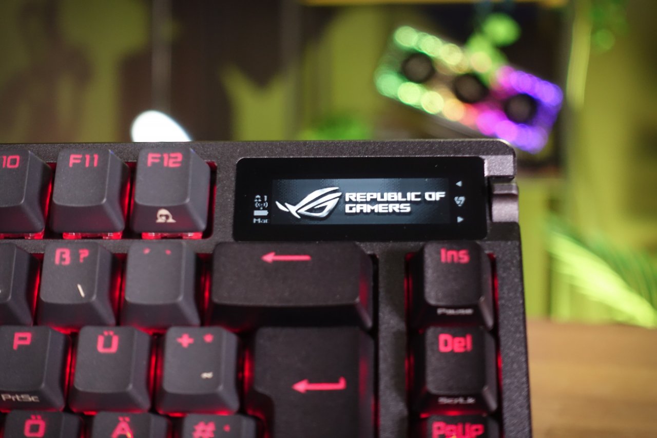 [27/06/2023] Asus ROG Azoth (7)