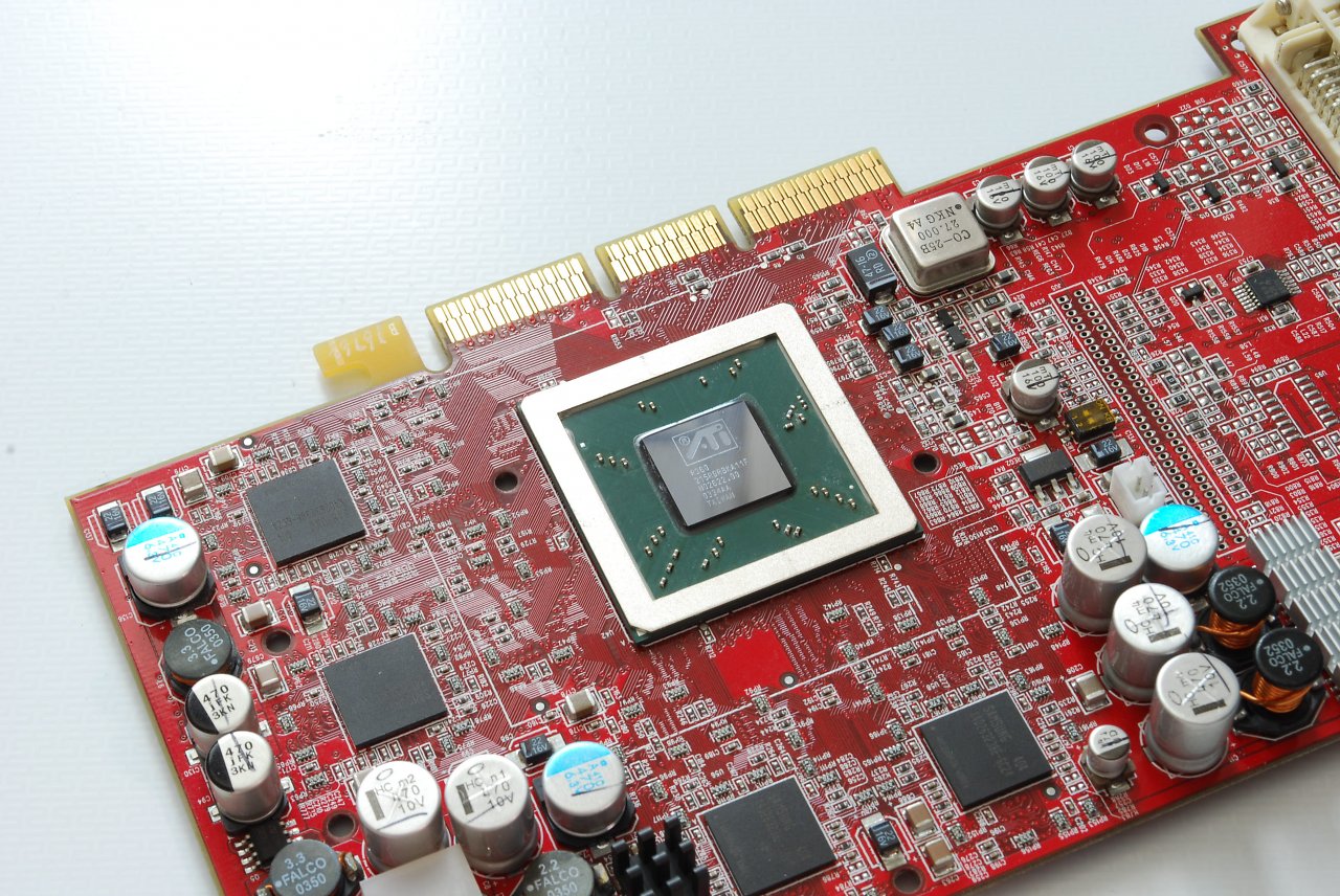 [15/06/2023] ATI Radeon 9800 Pro vor, während und nach der Reinigung samt WLP-Erneuerung von GxGamer (3)