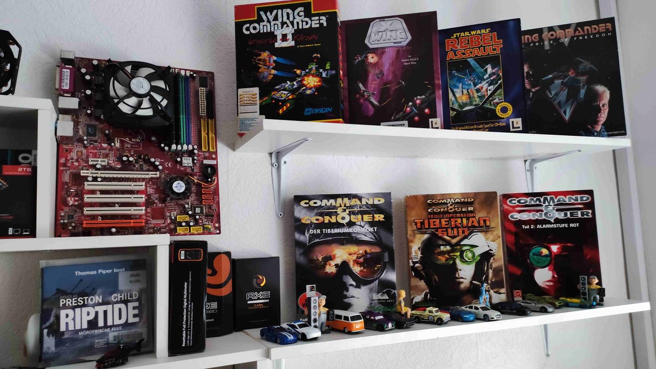 [23/06/2023] Das Set-up von Retrofreak2075:&nbsp;Frontlautsprecher: Dali Zensor 5Center: NuBox CS413Rear: Magnat Supreme 200Subwoofer: MagnatAV: Sony STR DH590Zuspieler: PS4-Pro, Nvidia Shield TV 2019 und natürlich mein Gaming-PCBeamer: Epson EH-TW 7300 4K Beamer mit Full Auto LensshiftLeinwand: Selbst gebauter 21:9 120 Zoll Leinwand (6)