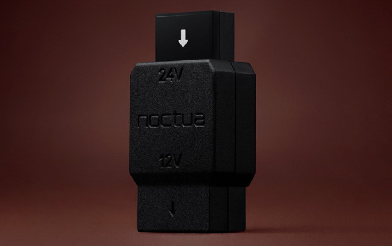 [20/06/2023] Der NA-VC1 kann 24 Volt auf 12 Volt oder 12 Volt auf 7,5 Volt heruntersetzen.