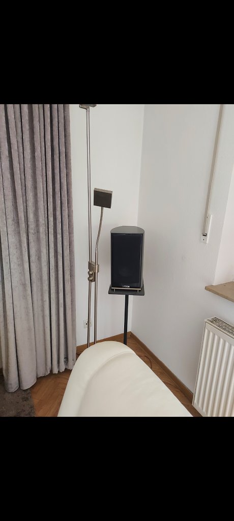 [23/06/2023] Setu-up von falken1:&nbsp;Fernseher ist ein Samsung (9900-Serie)2x Subs 2x. Und die 4x SVS als Surround high und high rear Surround, bzw. 9.2 Atmos. (2)