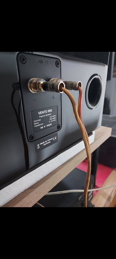 [23/06/2023] Setu-up von falken1:&nbsp;Fernseher ist ein Samsung (9900-Serie)2x Subs 2x. Und die 4x SVS als Surround high und high rear Surround, bzw. 9.2 Atmos. (10)