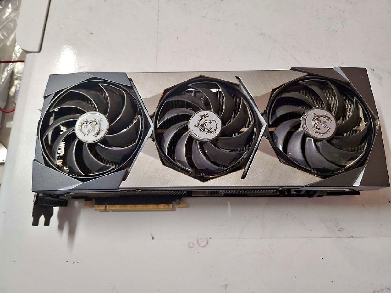 [26/07/2023] Geforce RTX 3080 Ti 20 GiB (5)