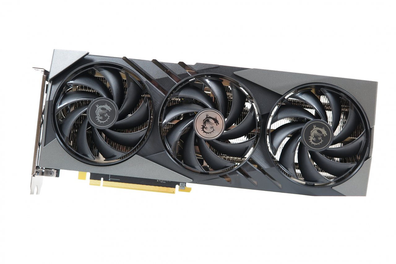 [24/07/2023] 8 gegen 16 GiByte VRAM im Test: Auch bei Geforce RTX 4000 und 5000 unverzichtbar (4)
