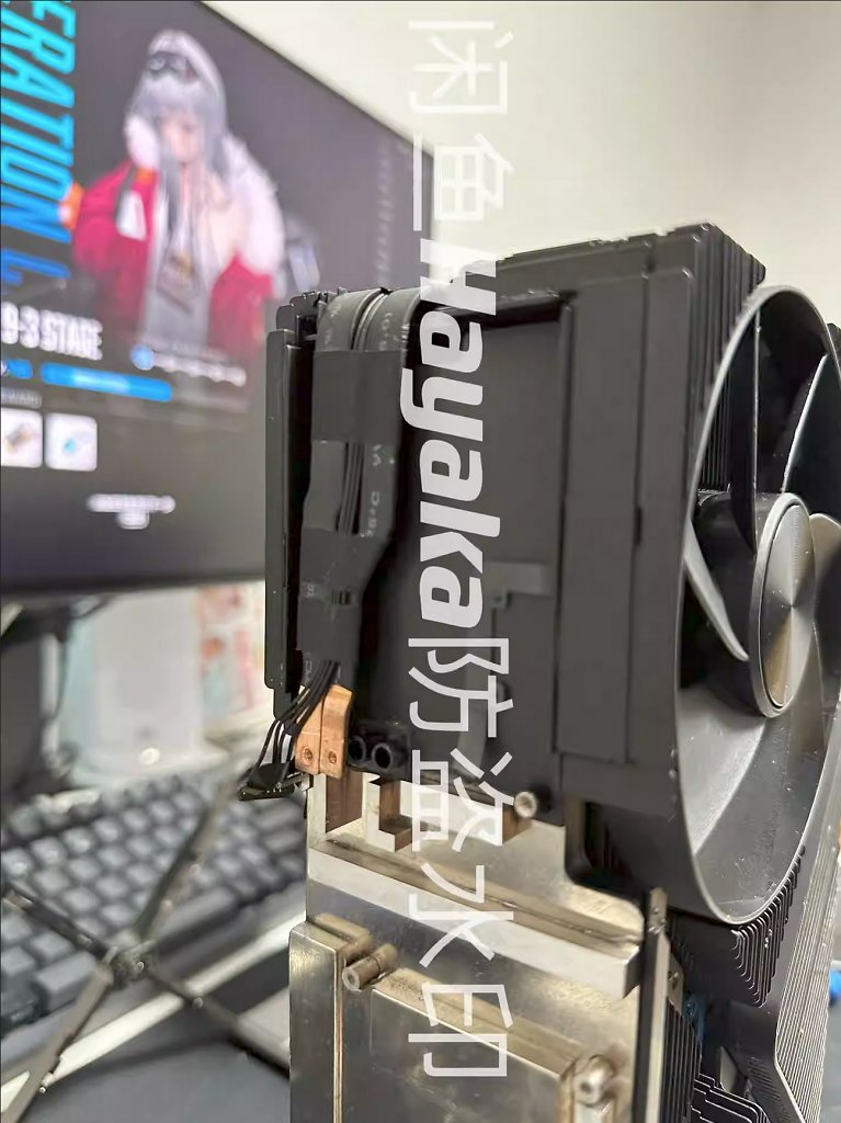 [30/07/2023] Quad-Slot-Monster-Kühler mit internem Lüfter