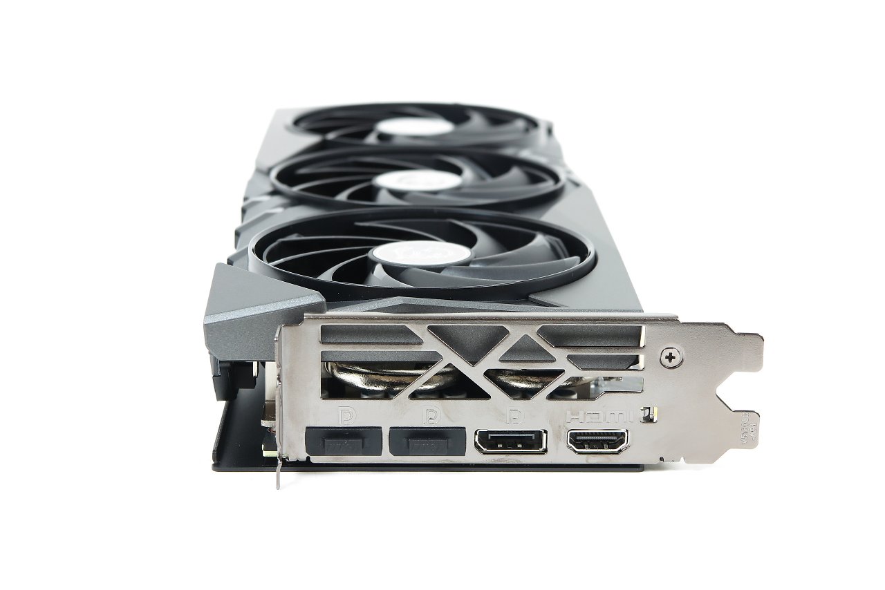 [25/07/2023] Geforce RTX 4060 Ti 16GB im Benchmark-Test: Display-Anschlüsse