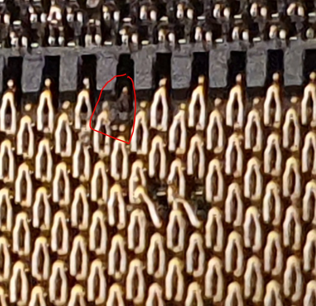 Defekter AM5-Sockel: Detailaufnahme 3