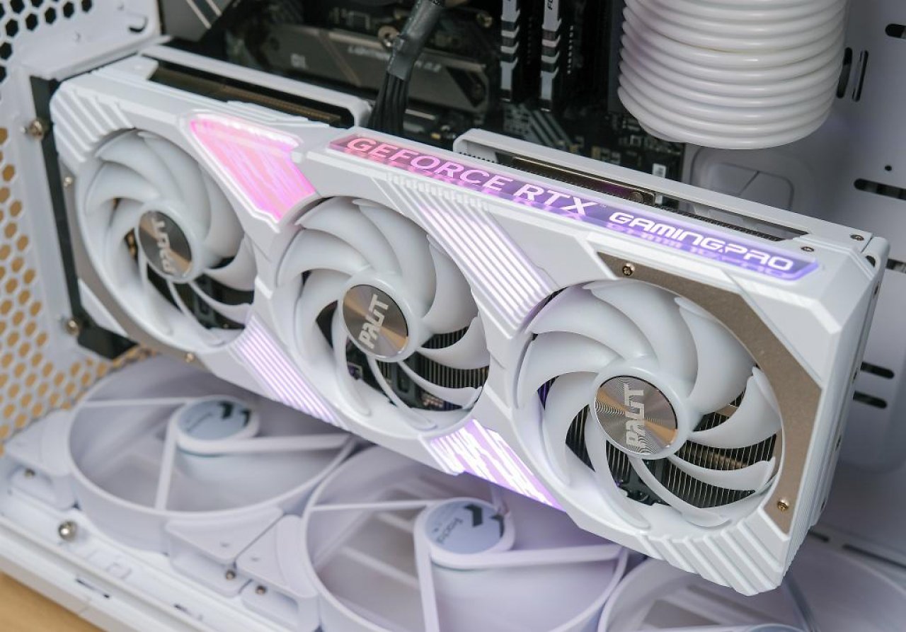 [16/08/2023] Palit Geforce RTX 4070 Ti GamingPro Limited Edition