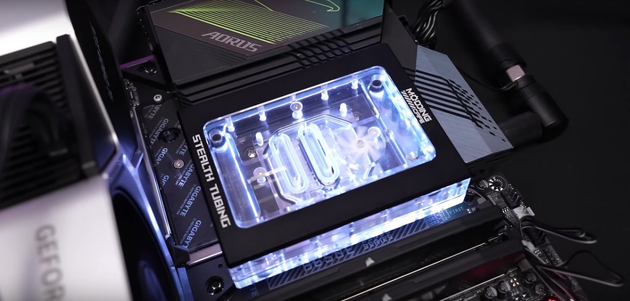 [03/08/2023] Youtuber und Übertakter der8auer stellte vor einiger Zeit einen neuen CPU-Wasserkühler vor, der mit einem innovativen Design aufwartet.